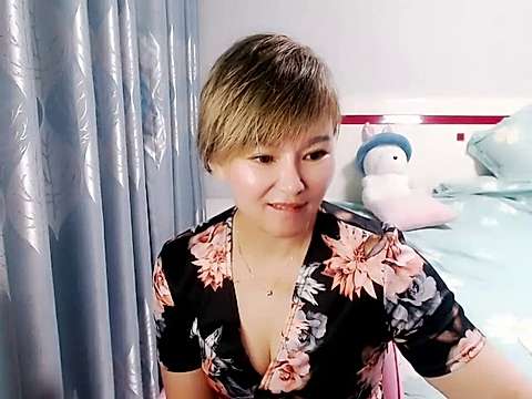SoraFop naked stripping on cam for live sex video chat