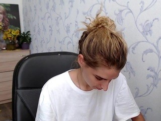 Springibabby nude on cam – live sex chat