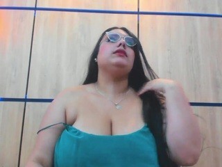 Staicy-Jones nude on cam – live sex chat