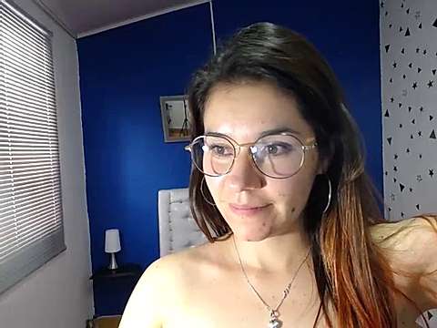 Sweet_squirting naked stripping on cam for live sex video chat