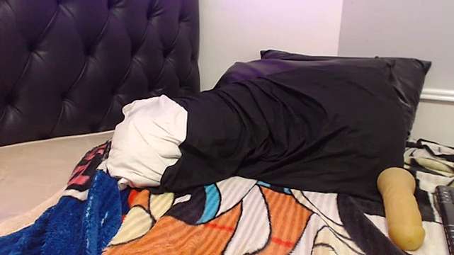 Sweetbaby_girl naked stripping on cam for live sex video chat