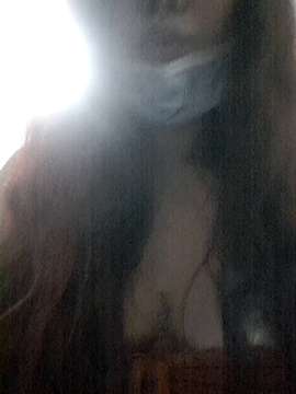 Sweett_Sammie naked stripping on cam for live sex video chat