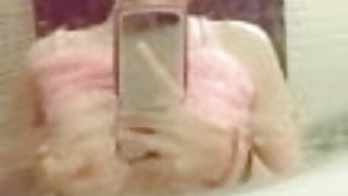 Tiktoker showing her beautiful boobs.