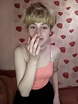 truskaw_chick naked stripping on cam for live sex video chat