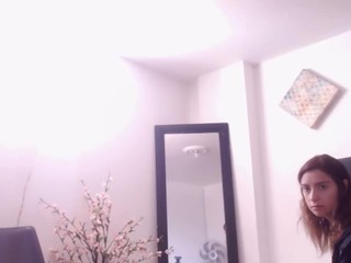 Valery-pretty nude on cam – live sex chat