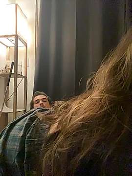 Valleygirll22 naked stripping on cam for live sex video chat