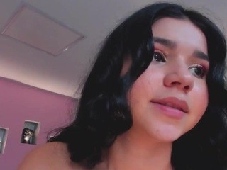 VictoriaLeia nude on cam – live sex chat