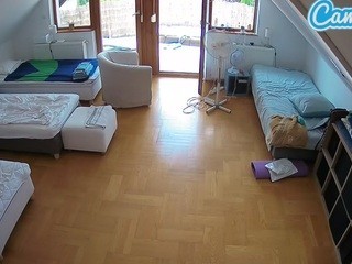 Voyeurcam-julmodels-whitebed-1 nude on cam – live sex chat
