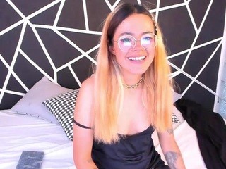X-sophie-x nude on cam – live sex chat