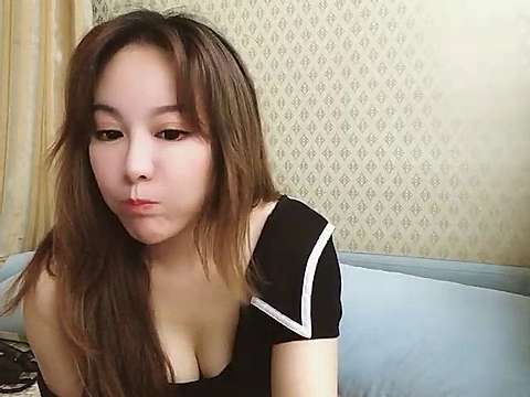 YuJie_ naked stripping on cam for live sex video chat