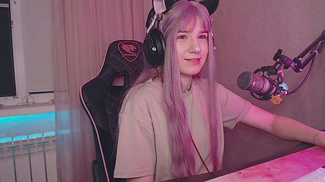 YuukiMoore naked stripping on cam for live sex video chat