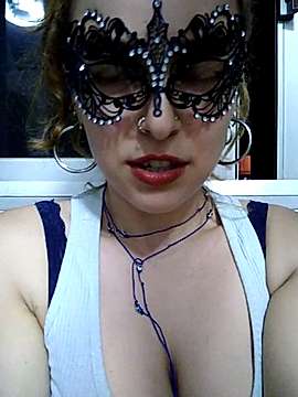 Zaya_Smiles naked stripping on cam for live sex video chat