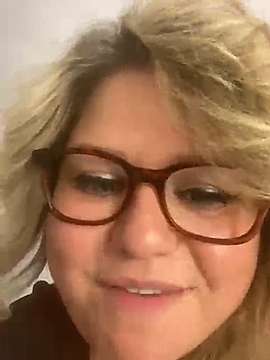 0ceanpearl naked stripping on cam for live sex video chat