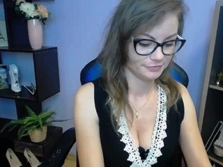 Adrey4U nude on cam – live sex chat