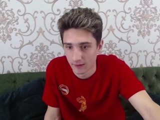 AdrianoBlanco nude on cam – live sex chat