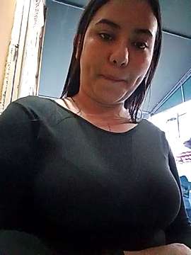 ALY17 naked stripping on cam for live sex video chat