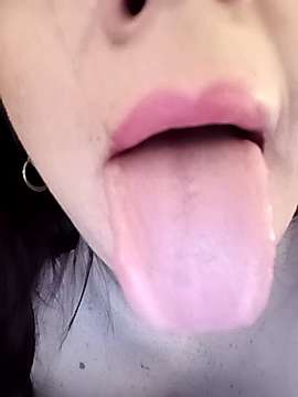 AmelieRoman naked stripping on cam for live sex video chat