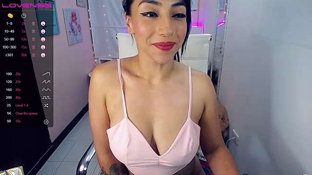 ariana_rioss_ naked stripping on cam for live sex video chat