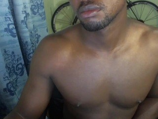 BlackMaster nude on cam – live sex chat