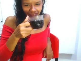 Brenda-18x nude on cam – live sex chat