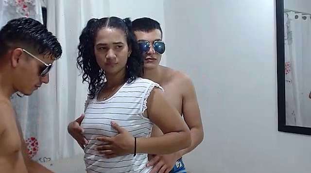 Couplewithoutlimint1 naked stripping on cam for live sex video chat