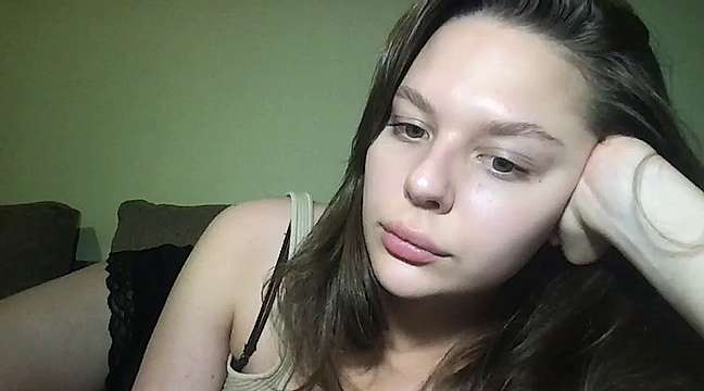 CriedBaby naked stripping on cam for live sex video chat