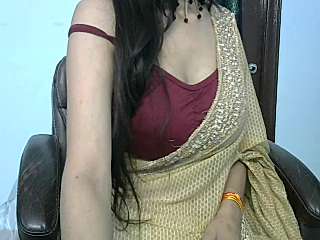 cutespicy naked stripping on cam for live sex video chat