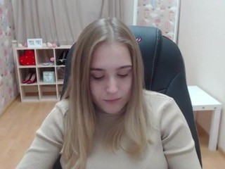 DiaMonnnd nude on cam – live sex chat