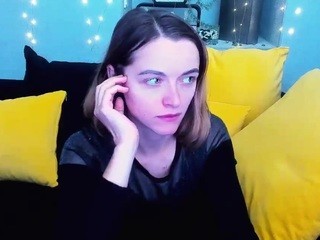 EllaMillerr nude on cam – live sex chat