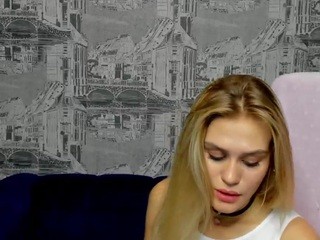 EsmeRoss nude on cam – live sex chat