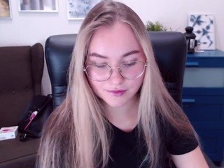 ?, sweet-banny? nude on cam – live sex chat
