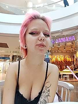 FondaSleppyy naked stripping on cam for live sex video chat