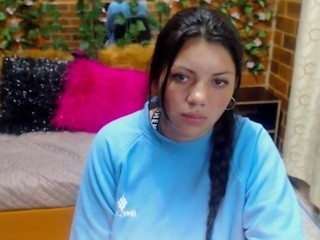 Hany-Fiore nude on cam – live sex chat