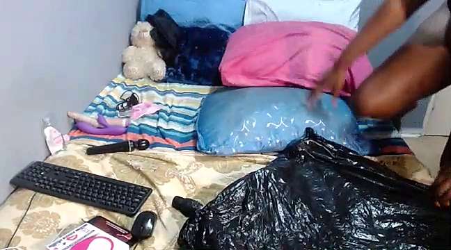 HornyPussy81 naked stripping on cam for live sex video chat