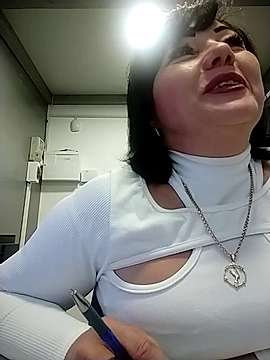 Izzolda naked stripping on cam for live sex video chat