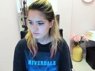 Kamilasong nude on cam – live sex chat
