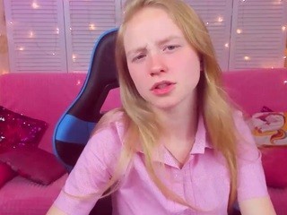 Lallyhill nude on cam – live sex chat