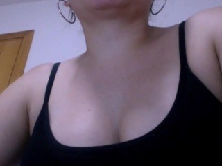 Lenahorny nude on cam – live sex chat