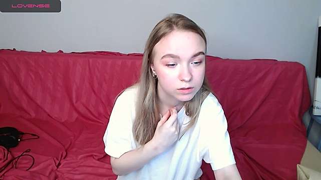 Letta_Tess naked stripping on cam for live sex video chat
