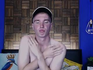 Lipprince nude on cam – live sex chat