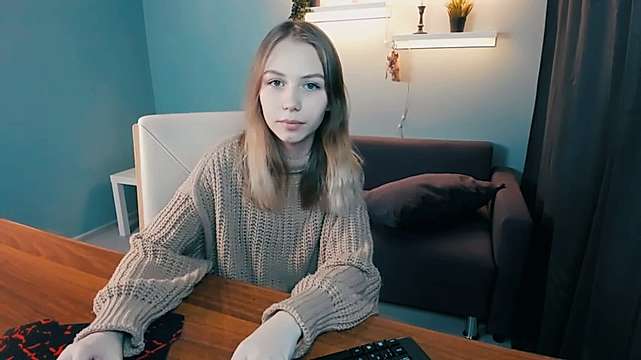M00n__light naked stripping on cam for live sex video chat