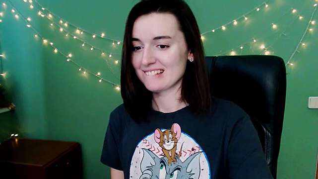 M__Strawberry naked stripping on cam for live sex video chat