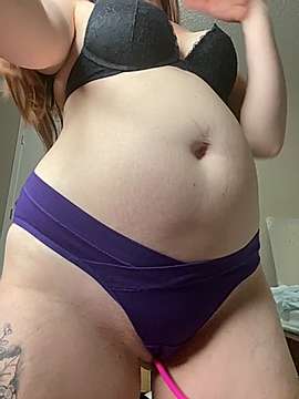 MapleSugaQueen naked stripping on cam for live sex video chat