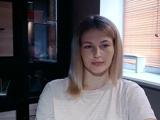 MashaOMoon nude on cam – live sex chat