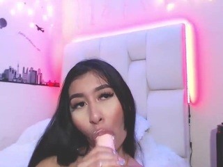 Melanlatin- nude on cam – live sex chat