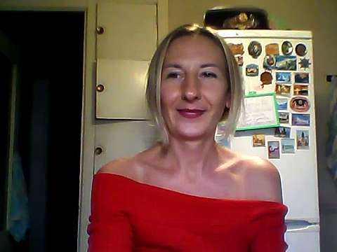 Milena6969 naked stripping on cam for live sex video chat
