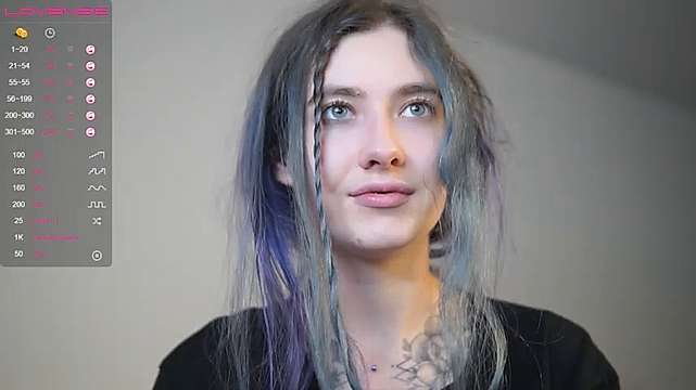 _milktastyshake_ naked stripping on cam for live sex video chat