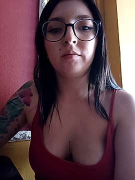 Milla_W naked stripping on cam for live sex video chat