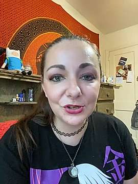 MissShoe naked stripping on cam for live sex video chat
