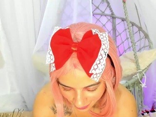 Moana-cute nude on cam – live sex chat